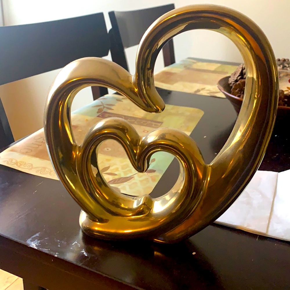 Home Decor Heart statue.